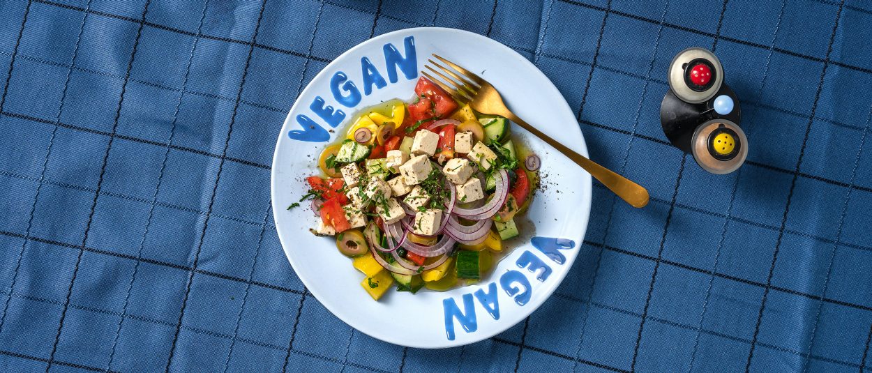 Bauernsalat mit eingelegtem veganen Feta | Rezept von Aldi Nord Bauernsalat mit eingelegtem veganen Feta | Rezept von Aldi Nord