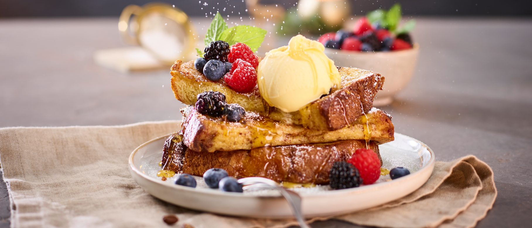 Panettone-Arme-Ritter mit bunten Beeren – Rezepte von ALDI Nord