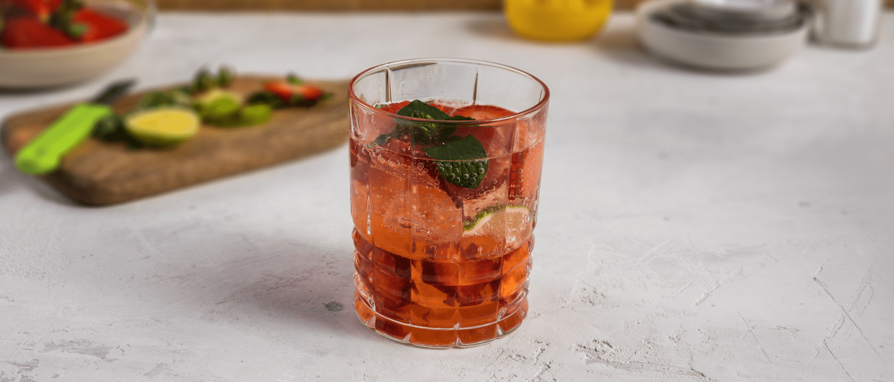 Frische Erdbeerlimo mit Minze - Rezepte von ALDI NORD Frische Erdbeerlimo mit Minze - Rezepte von ALDI NORD