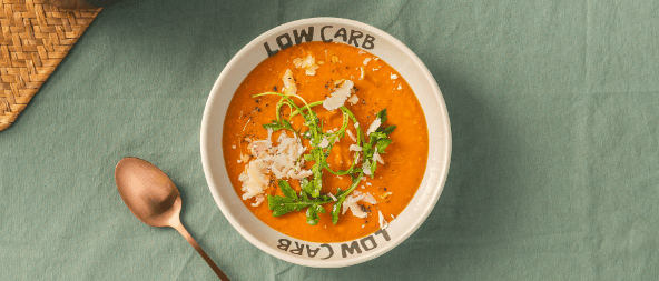 Kürbis-Tomaten-Suppe mit Rucola und Parmesan – Rezepte von ALDI Nord