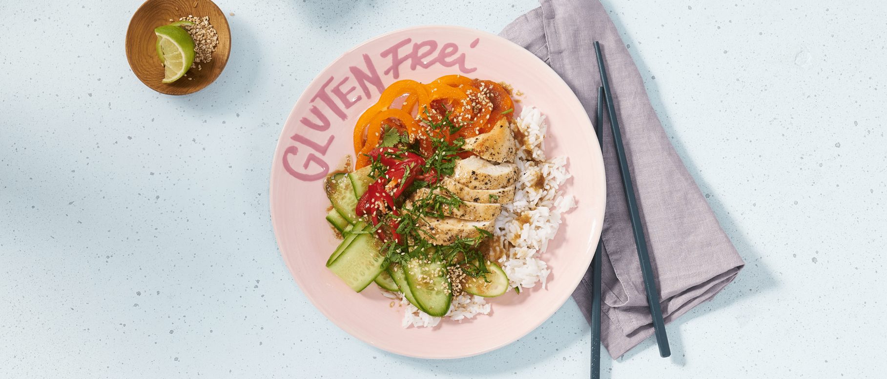 SattmacherSalat ReisGemüseBowl mit IngwerSojaDressing und