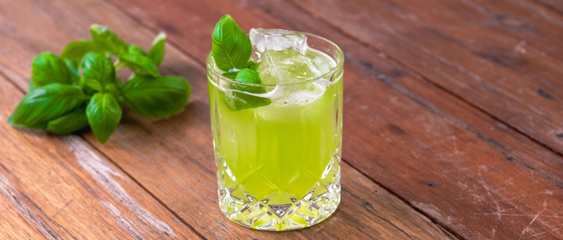 Gin Basil Smash (alkoholisch) – Rezepte von ALDI Nord Gin Basil Smash (alkoholisch) – Rezepte von ALDI Nord