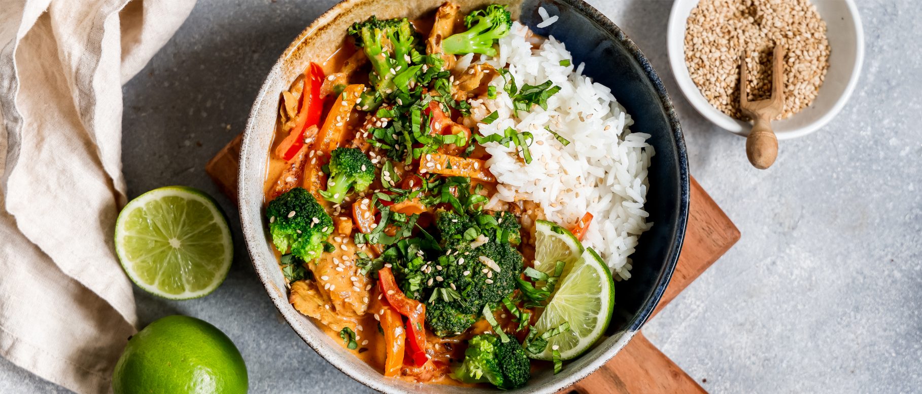 Veganes Thai-Curry mit Gemüse und &amp;quot;Chicken Chunks&amp;quot;